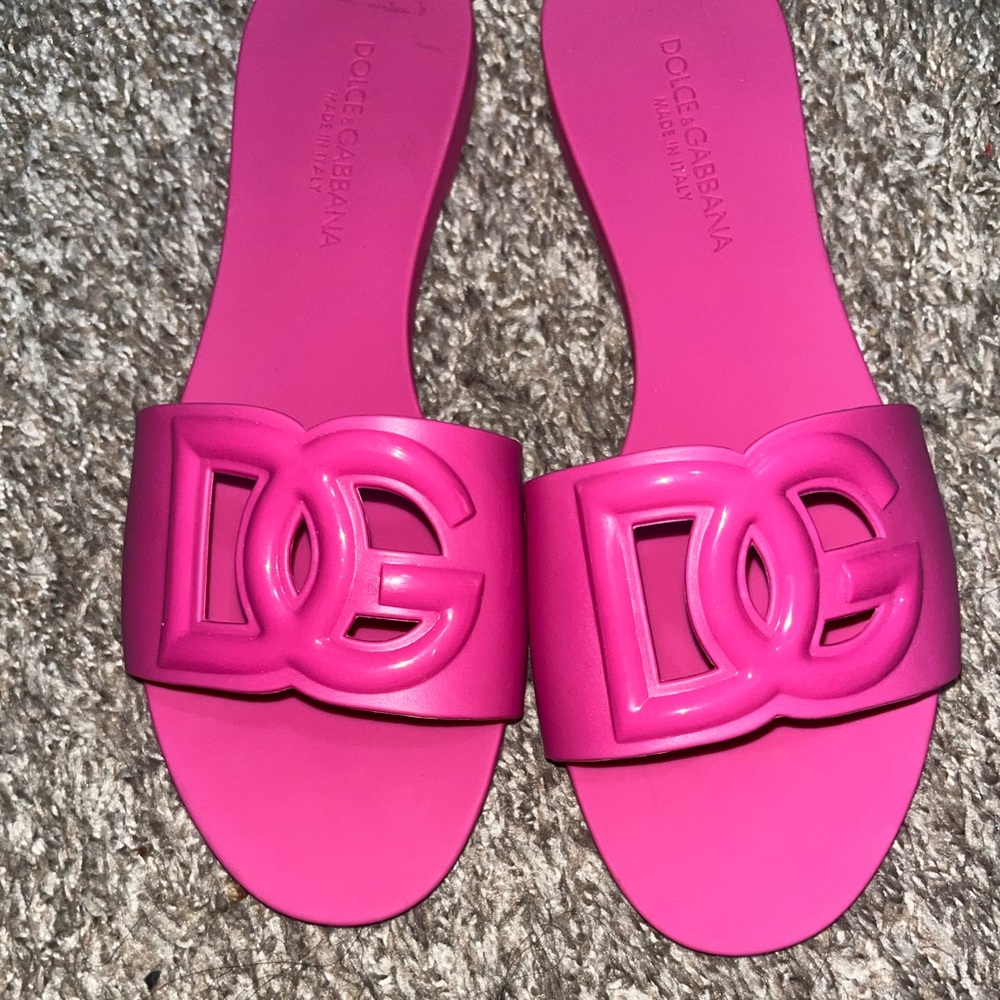 Authentic Pink dolce gabbana sandal size 7